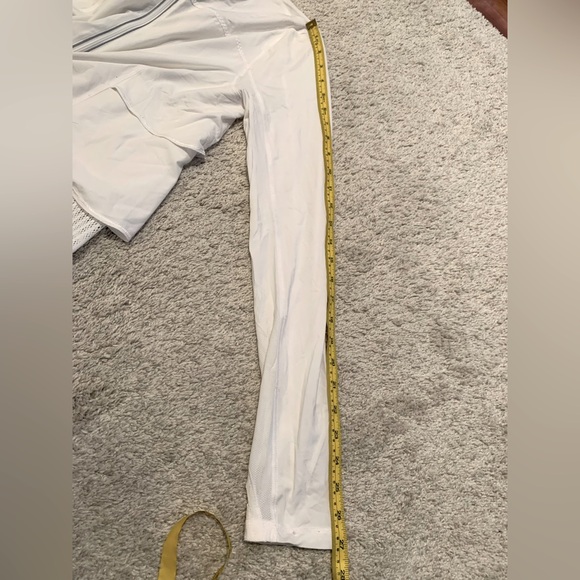 Lululemon - White Long-Sleeve Zip Top with Mesh Accents - Size 10 - Picture 9 of 9